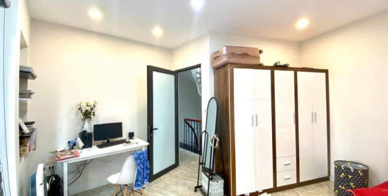 Lô góc,nhà đẹp ở luôn, 50m ra phố ngô gia tự, gần chợ diêm, gần truong - 2.6 tỷ