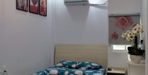 Bán gấp nhà HXH ngay ngã 6 Lê Hồng Phong, Q10, 54m2, chỉ  5tỷ8.