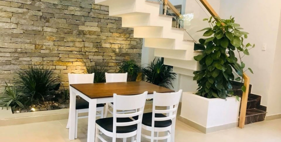 Bán nhà quận 10, Tặng nội thất, 1 trệt 2 lầu, đường Hòa Hưng, Giá 5 tỷ.