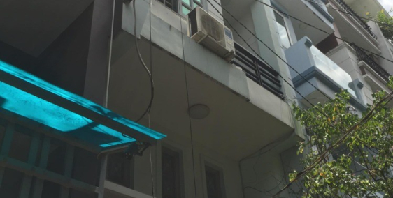 Bán nhà định cư sang Mỹ, Diện Tích khủng.