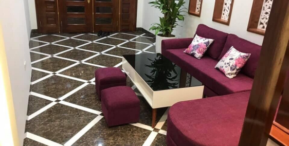 Bán nhà Hoàng hoa Thám, 43m2x5T, 4.1 tỷ, ba gác đỗ cửa, oto cách nhà 10m