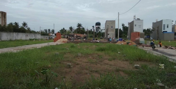 Gia đình cần bán 1 lô đất ở gần đường Dương Công Khi