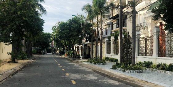 Lô đất 130m2 sau lưng AEON MALL , Bến Xe Miền Tây , gia đình cần bán gấp