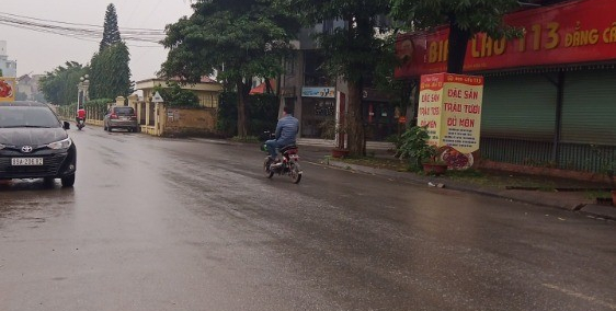 cần vốn làm ăn nên bán nhanh 120m2 đất sổ đỏ tại Hành Lạc Như Quỳnh: lh 08354592