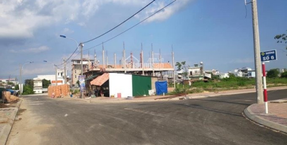 Bán 100m2 đất phường 5, Tp Vị Thanh giá chỉ 250tr sổ hồng trao tay