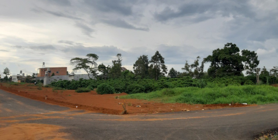 Bán lô góc 2MT gần Vincom, dt 383m2 giá 1tỷ340. lh 0939294813