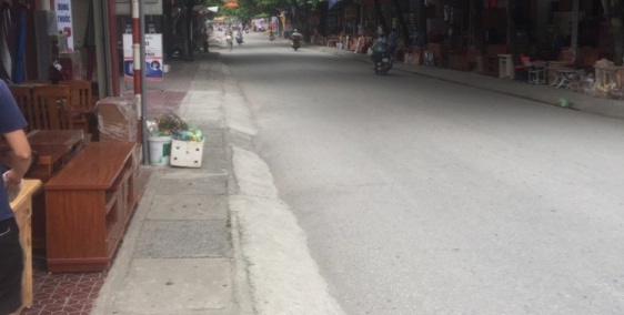 Cho thuê mặt bằng kinh doanh 400 m2 mặt đường Trần Hưng Đạo, Thị trấn Phú Thái.