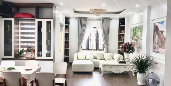 Lô Góc, Kinh Doanh, Hai Mặt Thoáng, Bán Nhà Lương Yên, 57m2, Nhỉnh 14 tỷ.