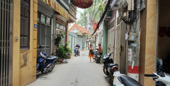 CẦN TIỀN BÁN NHANH NHÀ KIM GIANG, 42M2 x 4 TẦNG, NHỈNH 3 TỶ.