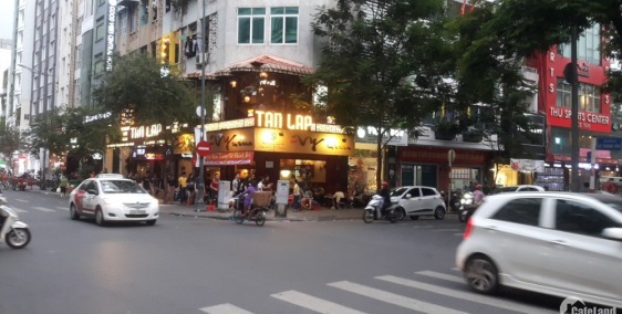 Cho thuê nhà 4,5 tầng DT: 90m2 phố Văn Cao đoạn đẹp vị trí nhận diện tốt.