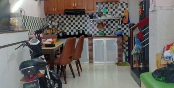 cho thuê nhà giá rẻ lý thái tổ p10 q10  chốt trong tuần giá 9tr