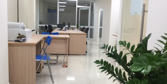 Cho thuê văn phòng đẹp, giá tốt Bạch Đằng Tân Bình, DT 100m2 - 300.000đ/m2,