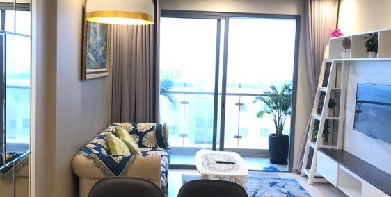 Tôi kẹt tiền cần bán 2 căn hộ ở Gold View quận 4 và căn hộ One Verandah quận 2.