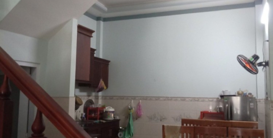 Chính Chủ cần bán gấp nhà 1 trệt 1 lầu , 2 phòng trọ . Liên hệ 0818250991 để TL