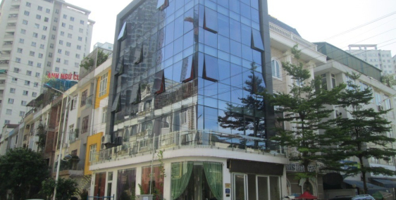 CC bán nhà liền kề 04 TT4 KĐT Văn Khê lô góc 105m2x5T Thang máy chỉ 13.18 tỷ. LH