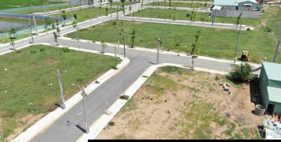 Đất Nền Mặt Tiền Đường Lớn -  Sổ Hồng Riêng - chỉ 9tr/m2 đã bao ( VAT )