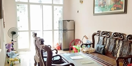 Bán nhà gấp Giải Phóng 40 m2 giá 2 tỷ 9 LH 0886217339