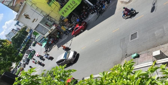 Mặt tiền Nhà Quận 1 SIÊU VIP - Ngay Vòng xoay