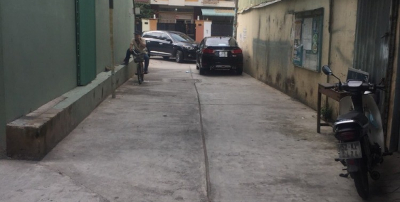 Nhà 1 trệt 2 lầu sân thượng đường Hậu Giang Q6 giá chỉ 3ty5 SHR