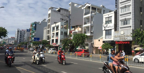 MT Cửu Long, P.2, Q.Tân Bình, DT: 5x15m, 3 lầu đẹp