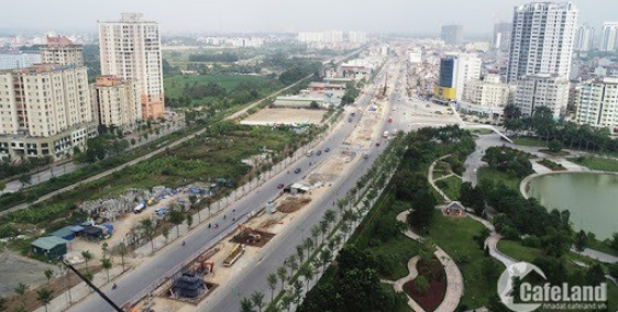 NHÀ PHẠM VĂN ĐỒNG - Ô TÔ TRÁNH - GARA - KINH DOANH ĐỈNH