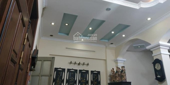 Cần bán gấp Mặt ngõ Tân Ấp giá 3.5 tỷ, 34mx4T, đẹp ở luôn