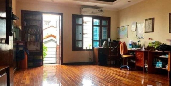 Nhượng lại căn nhà Đốc Ngữ - 45m2 – 4 tầng – 4mMT – 4.5 tỷ Ba Đình