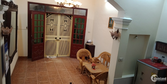 Bán gấp nhà trong tuần. Đê La Thành nhỏ 36m Giá 3 tỷ  sổ đỏ  chính chủ vuông đét