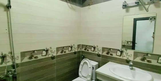 Nhà 5 tầng xây mới khu Bạch Mai, DT 40 m2, ngõ thông, giá nhỉnh 3,5 tỷ