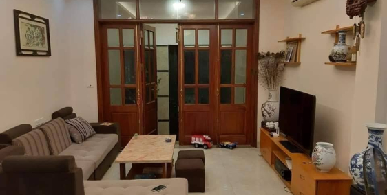 BÁN NHÀ MỚI ĐẸP Ở GIÁP BÁT, 46M2, 3,5 TỶ