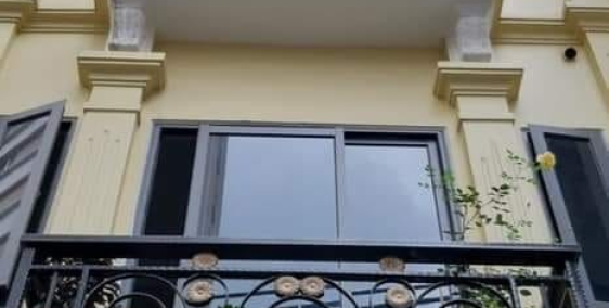 BÁN GẤP NHÀ TRONG TUẦN - NGÕ Ô TÔ CHÁNH