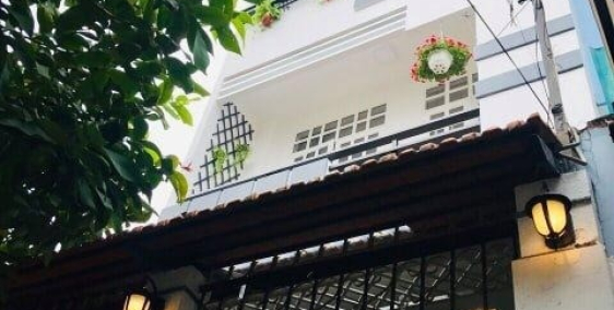 Bán nhà Lý Thái tổ - Quận 10 trung tâm, 39m2 -4 tầng- chỉ 4.6 tỷ- 0933444019