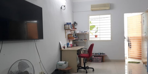 Nhà mới gần MT Lý Thái Tổ,  quận 10, hẻm 3m, DT 35m2, 3 PN, giá 3.9 tỷTL.