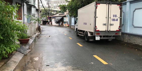 Chính Chủ cần tiền bán gấp  nhà mặt phố 1 trệt 2 lầu tại Đường Số 13 - Quận 2 -