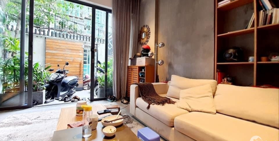 Bán nhà mặt tiền  Đường Hoàng Diệu, Khánh Hội, Bến Vân Đồn, Quận 4