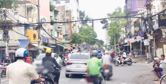 Bán nhà căn góc mặt tiền Huỳnh Mẫn Đạt Phường 2 Quận 5 + Diện tích: 4.35 x 14m