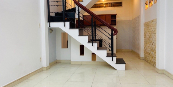 Bán nhà đúc 1 trệt 2 lầu, 4PN gần Emart 2, P12, Gò Vấp, nhà đẹp vào ở ngay