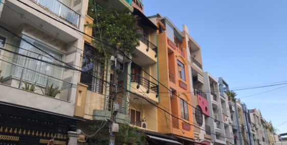 Bán nhà Tân phú. 6 tầng, DT: 4x17. Hẻm 10m Giá ngon