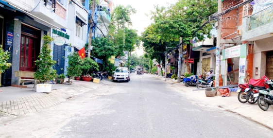 Mặt tiền: Đường Thành Công (4x18m) 2 lầu - Cách MT Tân Sơn Nhì 100m - 9.2 Tỷ