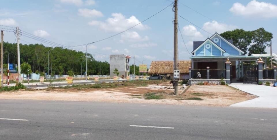 600tr/nền đất  trung tâm Thành Phố Mới