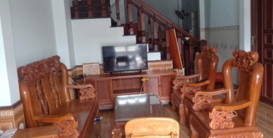 Nhà mới xây cần bán giá yêu thương , để lại toàn bộ nội thất