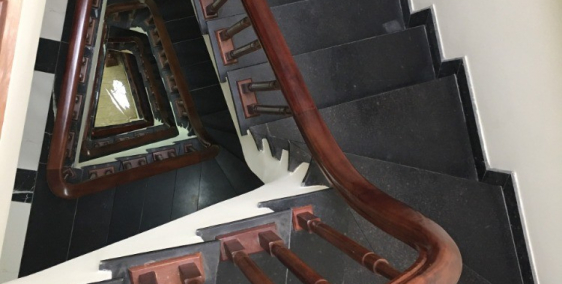 Cực hiếm nhà 5 tầng 38m2 có sân chơi riêng, nở hậu giá 3.35 tỷ