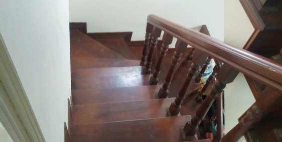 Cần Bán Gấp nhà chợ Phùng Khoang 50m2 x 4 tầng ngõ thông, giá 4.2 tỷ .