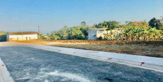 đất liền kề khu công nghiệp hòa long 100m2 shr