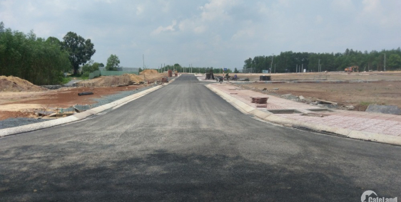 100m2 đất đường Tân Hiệp gần sân bay Long Thành giá 8tr5/m2