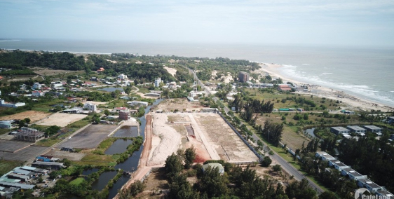 Bán đất mặt tiền biển Hồ Tràm, Sổ hồng riêng. Giá giá 21tr/m. LH 0867681654