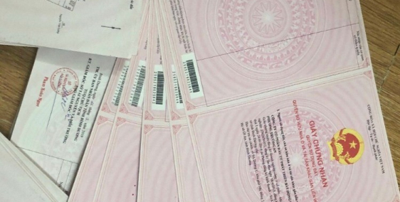 bán nhanh miếng đất mặt tiền kinh doanh,sô riêng ,giảm 100tr cho khách ngay