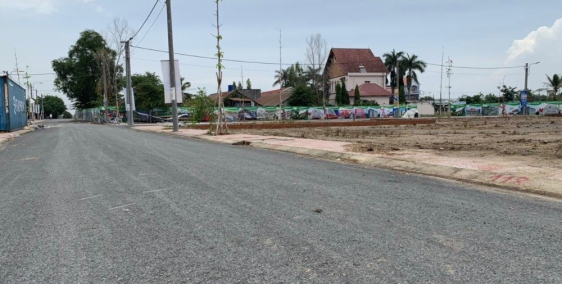 Bán đất mặt tiền QL50, chỉ 350tr