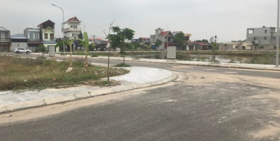 Bán nhanh lô đất sổ đỏ chính chủ, mặt đường rộng