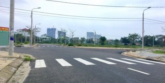 Cần tiền bán gấp lô đất giá rẻ 500TR/180m2 đã có sổ, ngay thị trấn